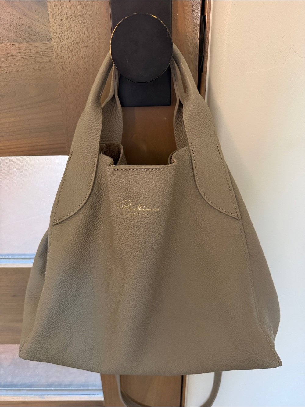 Paolita Made in Italy Taupe Pebbled Leather Shoulder/Hand Bag. Sml purse incld